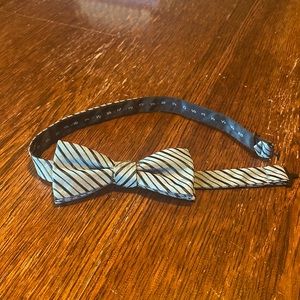 Apt. 9 bow tie